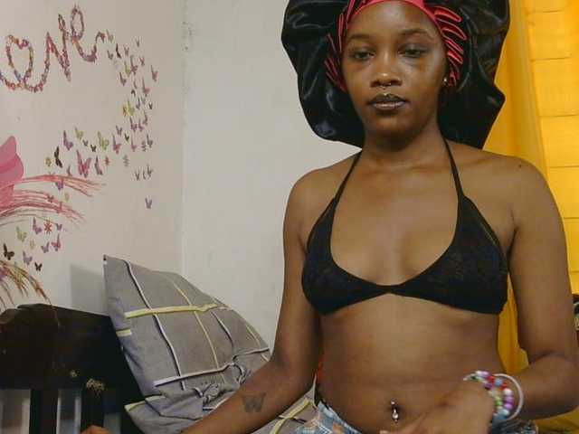 SaucyAngels live cam on BongaCams