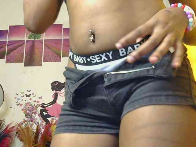 SaucyAngels webcam