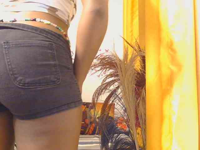 SaucyAngels webcam
