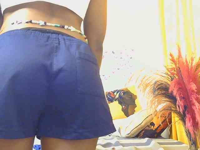 SaucyAngels webcam