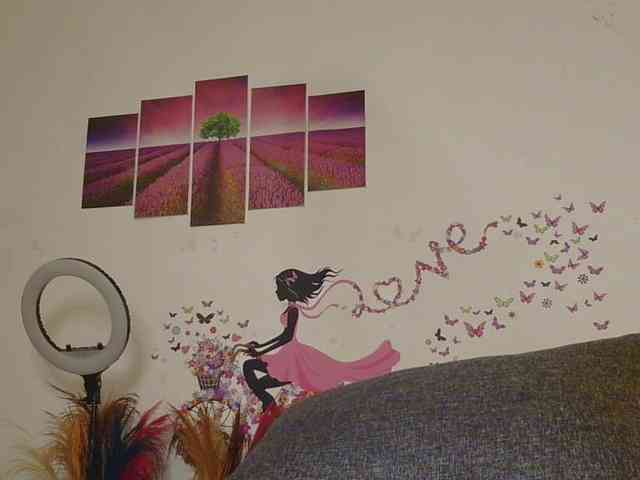 SaucyAngels webcam