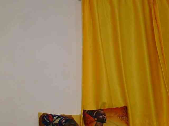SaucyAngels webcam