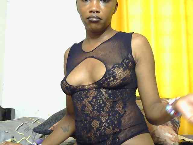 SaucyAngels webcam