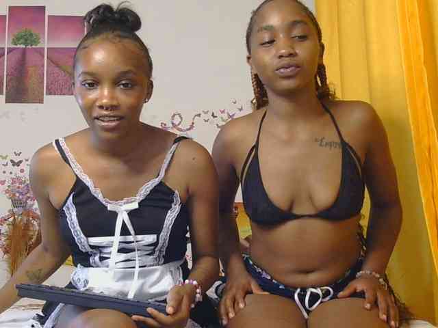 SaucyAngels webcam