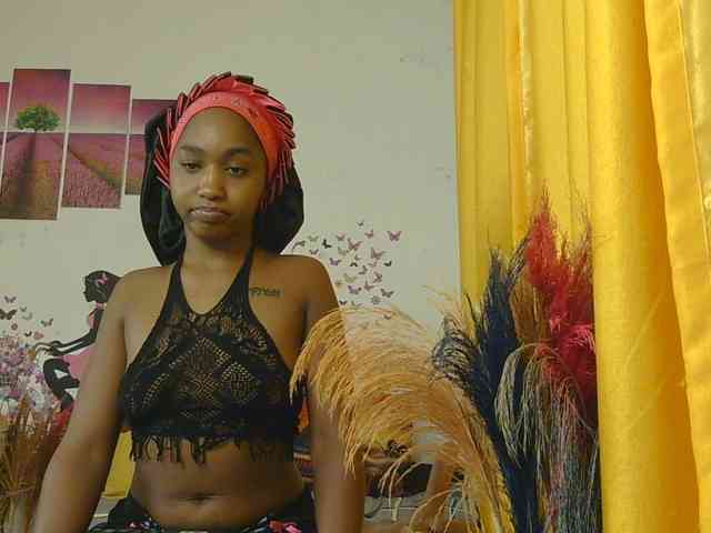 SaucyAngels webcam