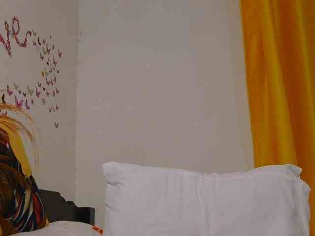 SaucyAngels webcam