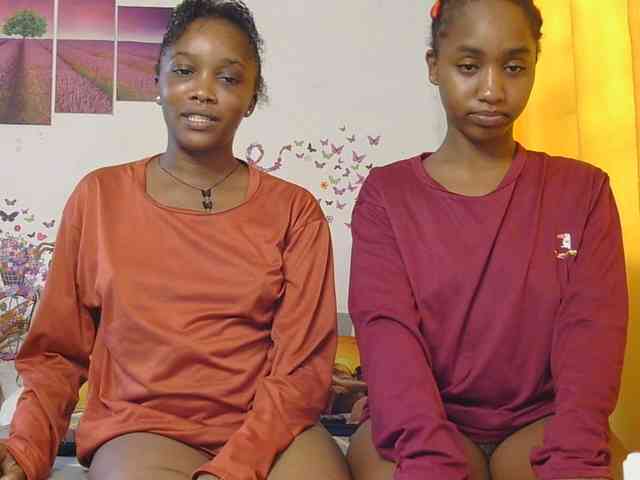 SaucyAngels webcam