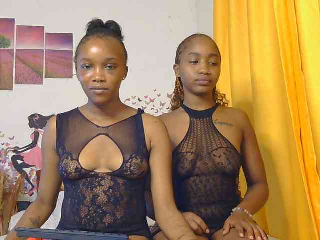 SaucyAngels webcam