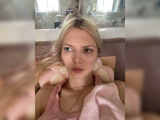 Milanii live cam on BongaCams