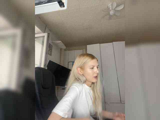 Acest model este live acum. Milanii