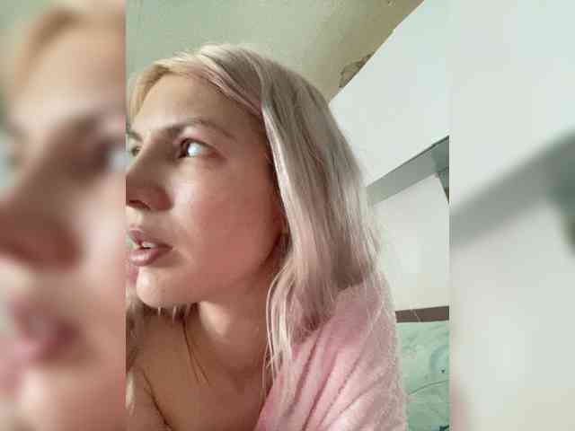Milanii Sex Cam Show