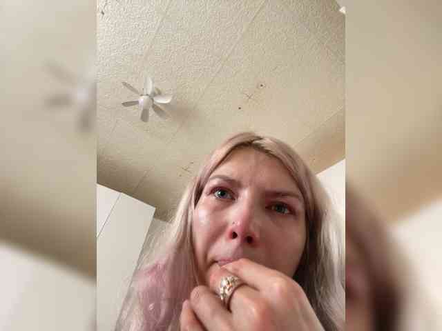 Milanii Sex Cam Show