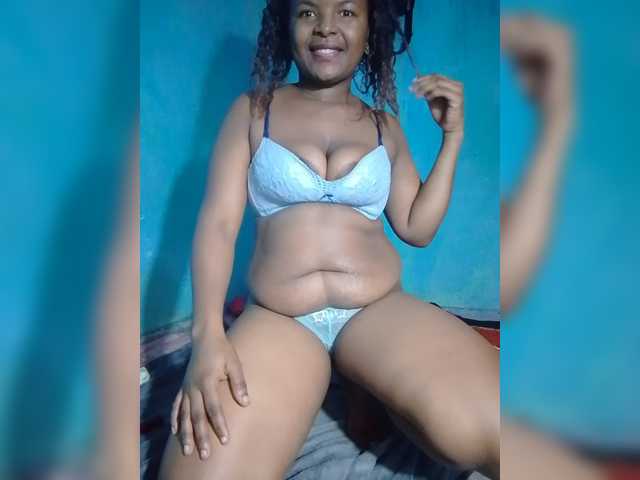 Anisexy live cam on BongaCams