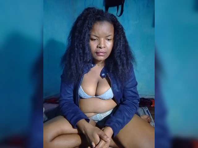 Anisexy live cam on BongaCams