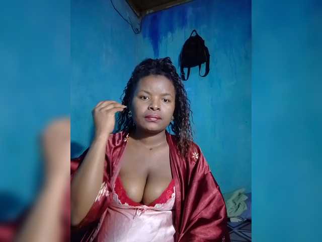 Anisexy live cam on BongaCams