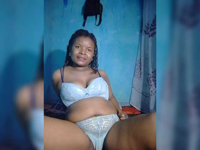 Anisexy live cam on BongaCams