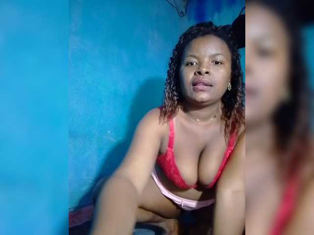 Anisexy live cam on BongaCams