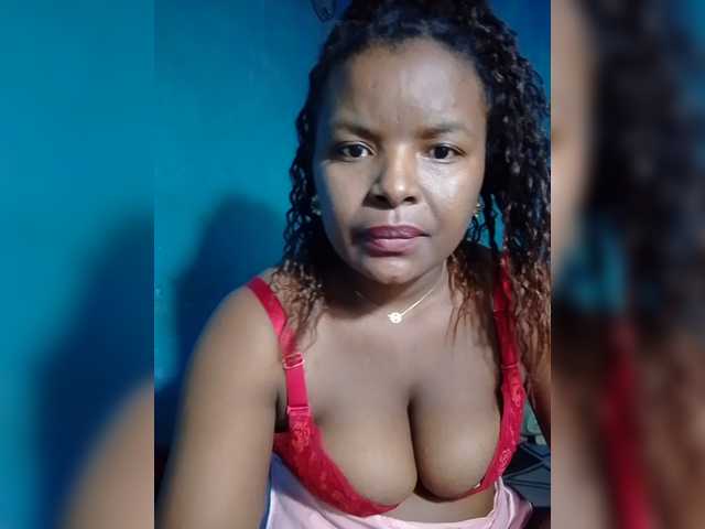 Anisexy live cam on BongaCams