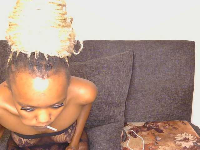 FlirtyAngels live cam on BongaCams