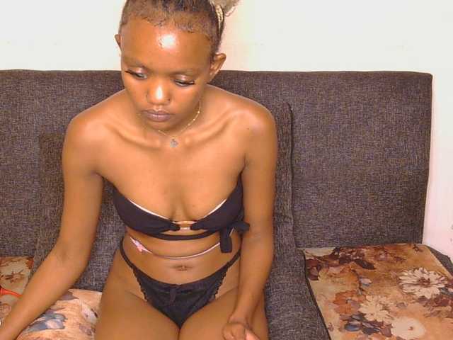 FlirtyAngels live cam on BongaCams