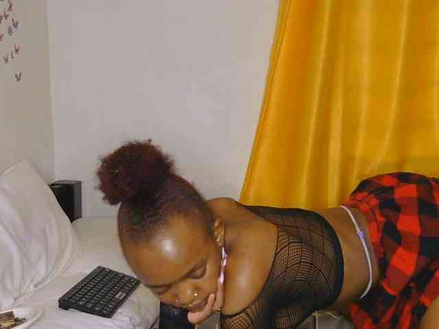 FlirtyAngels webcam
