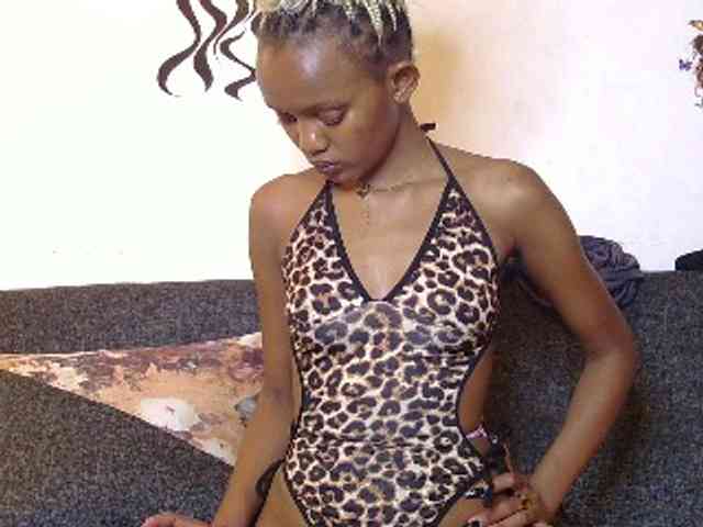 FlirtyAngels webcam