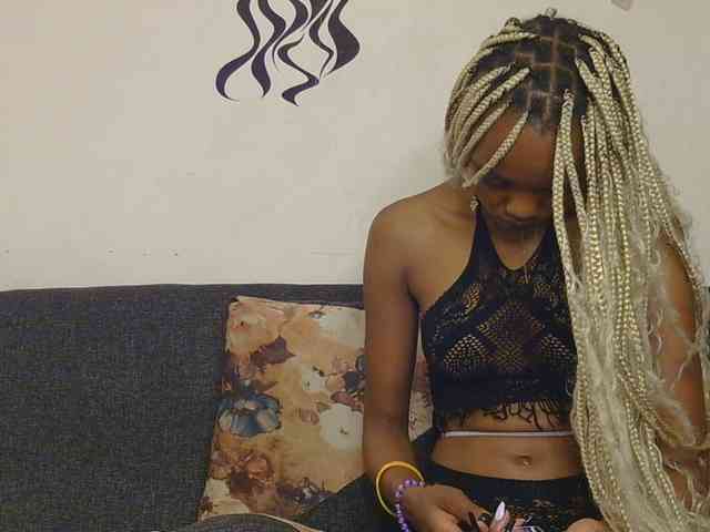 FlirtyAngels webcam