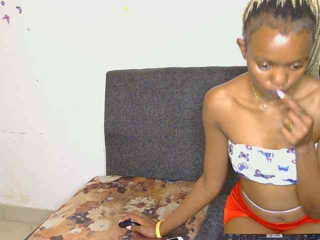 FlirtyAngels webcam