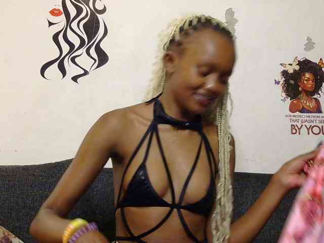 FlirtyAngels webcam
