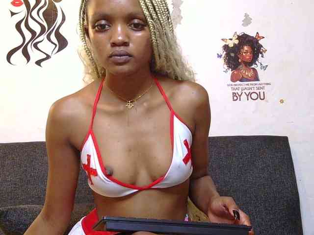FlirtyAngels webcam
