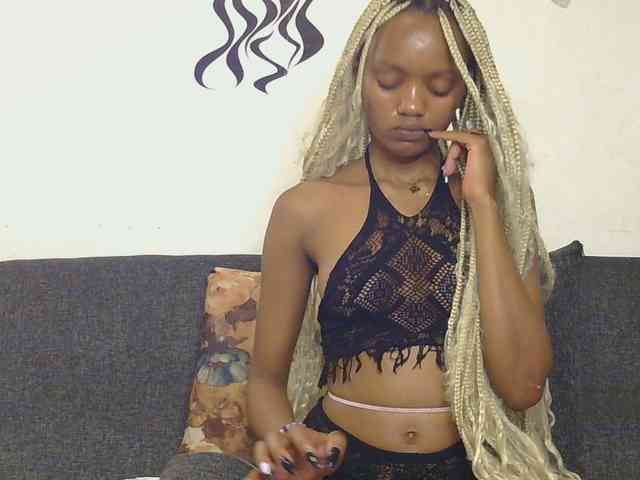 FlirtyAngels webcam