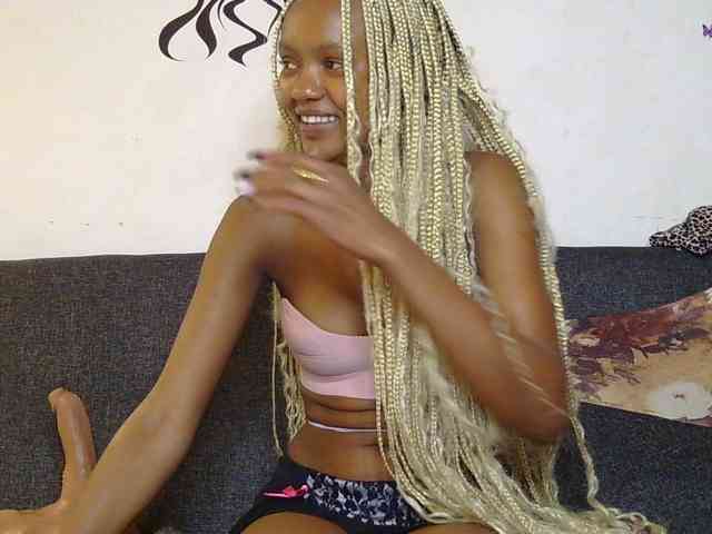 FlirtyAngels webcam