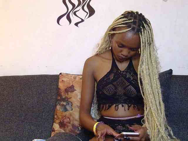 FlirtyAngels webcam