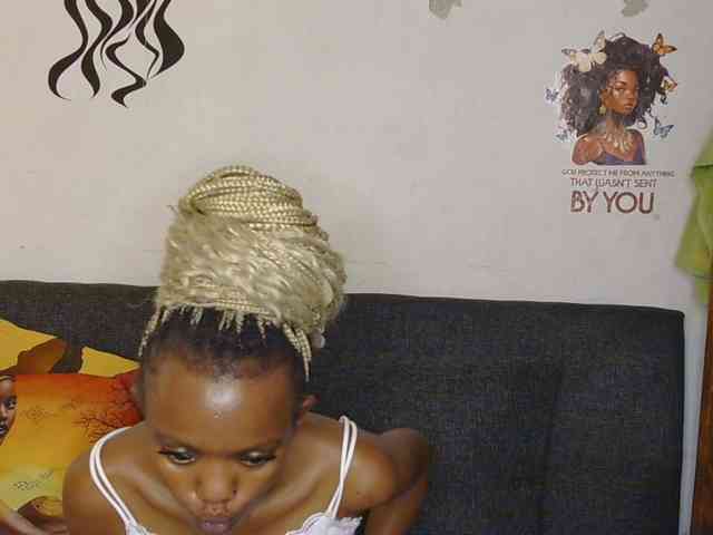 FlirtyAngels webcam