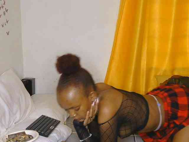FlirtyAngels webcam
