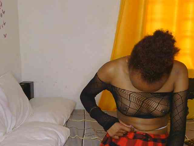 FlirtyAngels webcam