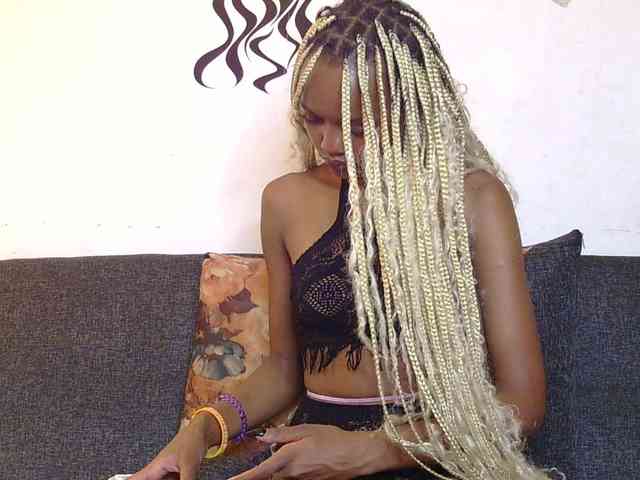 FlirtyAngels webcam