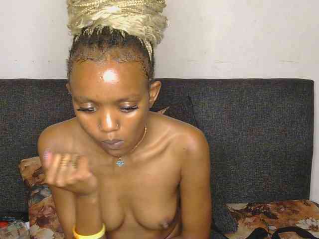 FlirtyAngels webcam