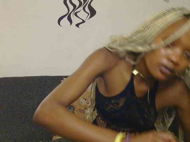 FlirtyAngels webcam