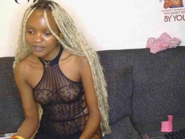 FlirtyAngels webcam