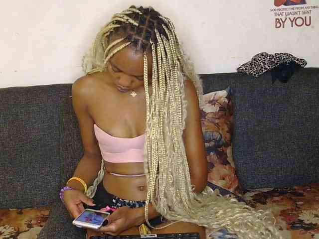 FlirtyAngels webcam