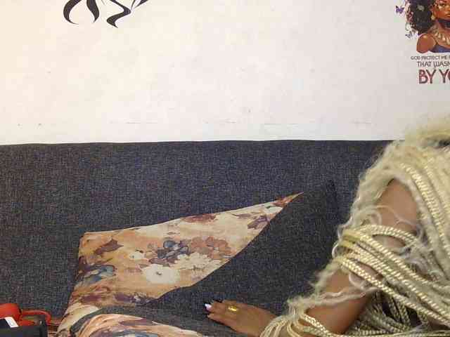 FlirtyAngels webcam