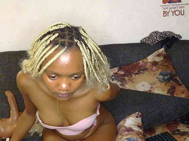 FlirtyAngels webcam