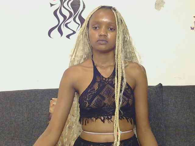 FlirtyAngels webcam