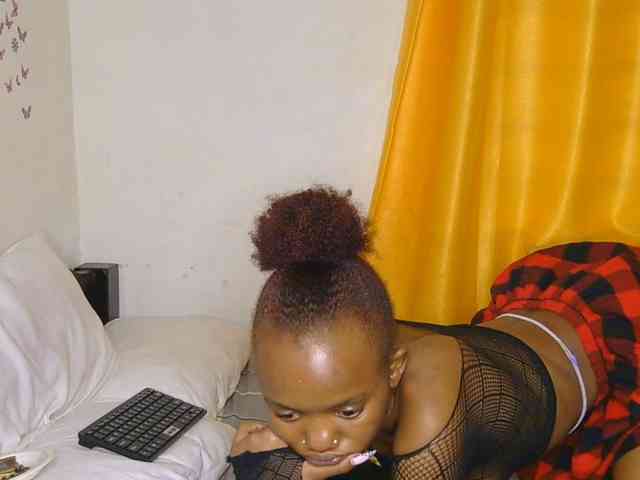 FlirtyAngels webcam