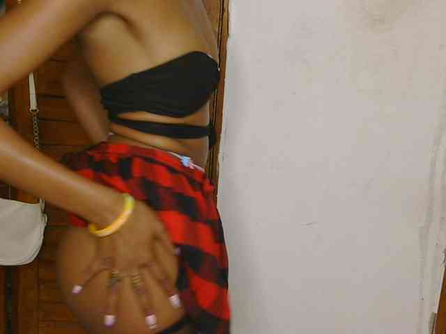 FlirtyAngels webcam