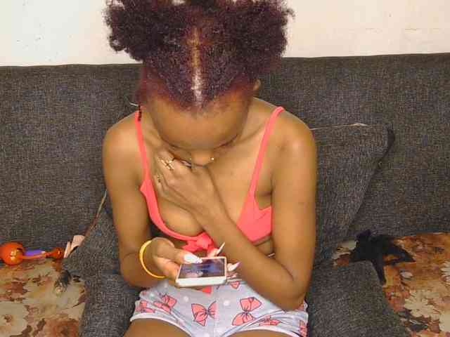 FlirtyAngels webcam