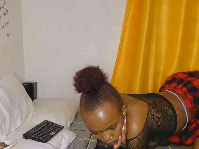 FlirtyAngels webcam