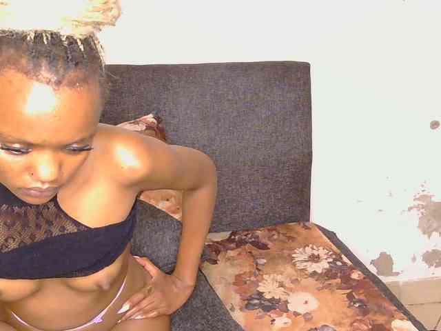 FlirtyAngels webcam