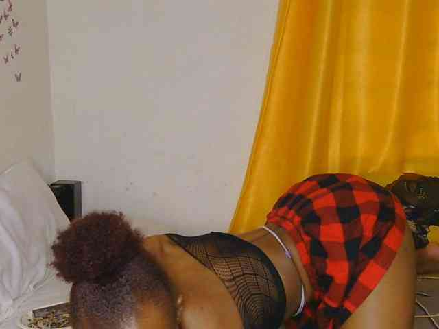 FlirtyAngels webcam